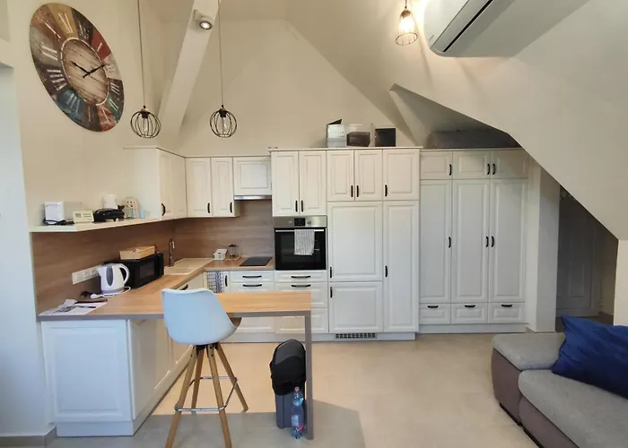 Foeldvarloft * Balatonföldvár